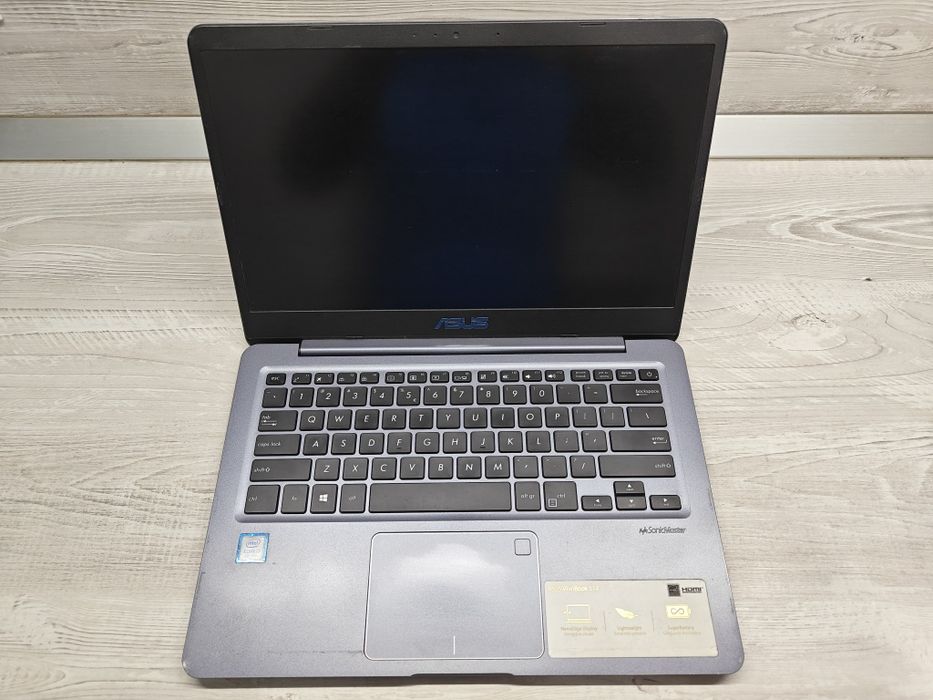 Laptop Asus Vivobook i7-8550U