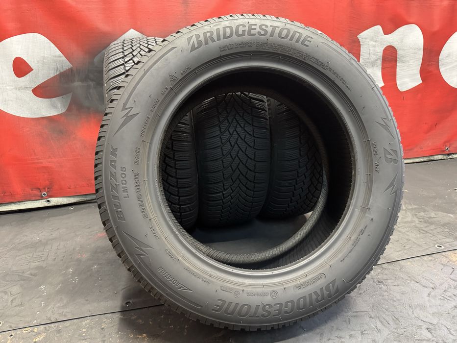205 60 16, Зимни гуми, Bridgestone BlizzakLM005, 4 броя