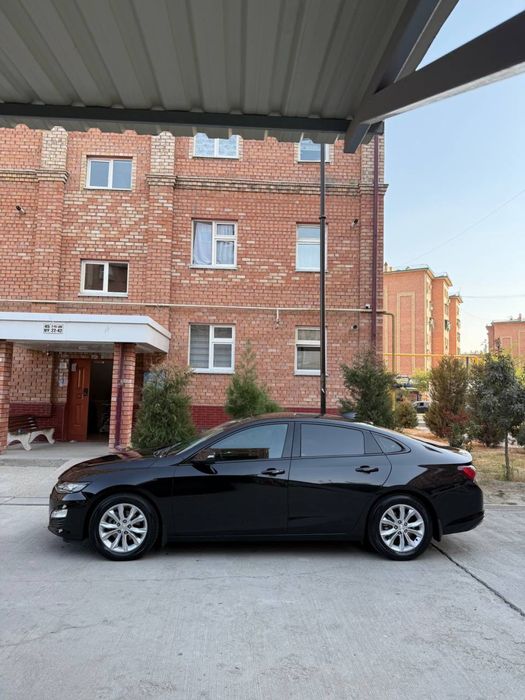 Chevrolet Malibu XL