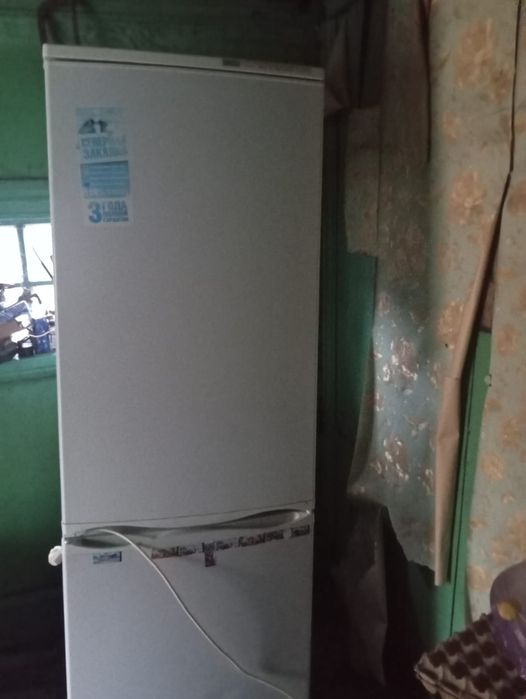 Продам холодильник