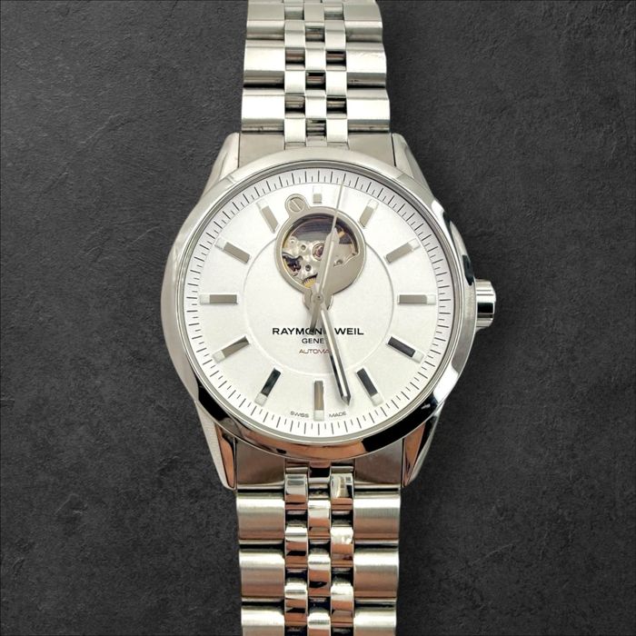RAYMOND WEIL Freelancer Open Heart нов модел мъжки часовник