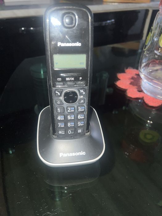 Продам телефон.           .