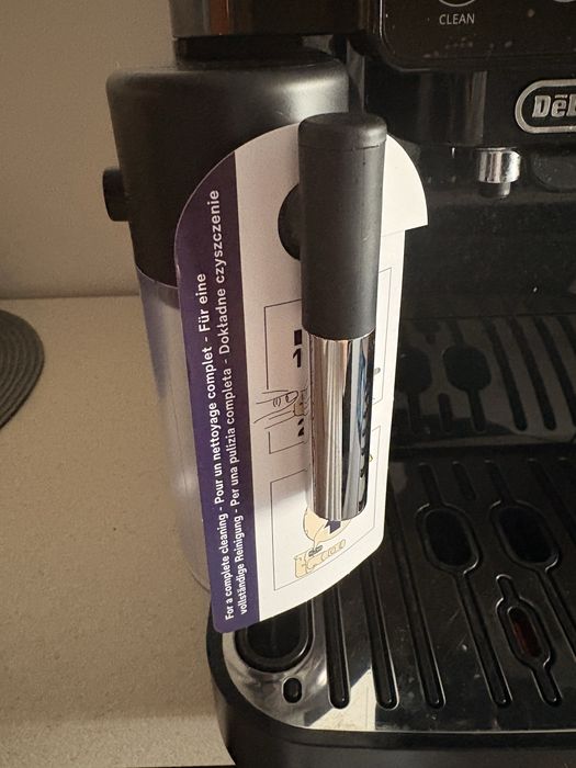 DeLonghi Magnifica Start ca nou