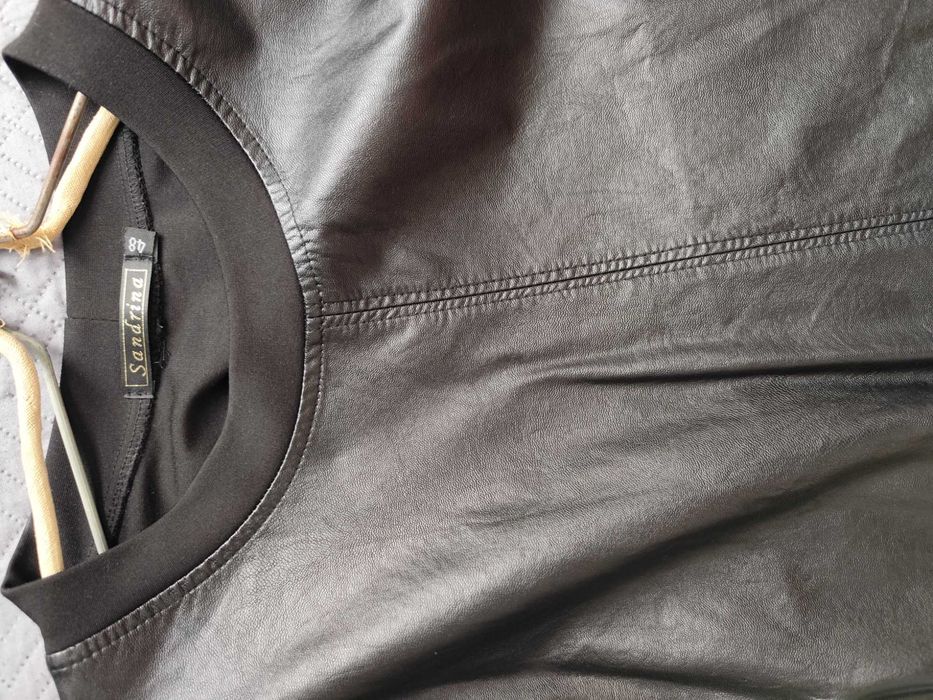 Платье женское продам