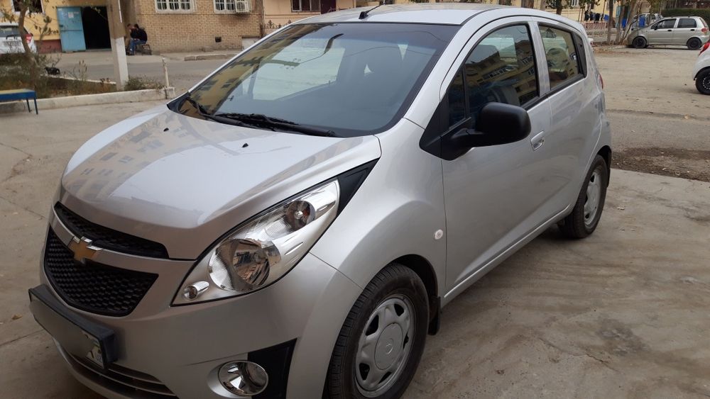 Спарк 2-позиция сотилади, холати яхши