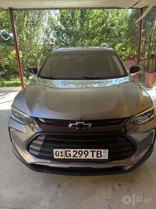 Chevrolet Tracker 2,Red line