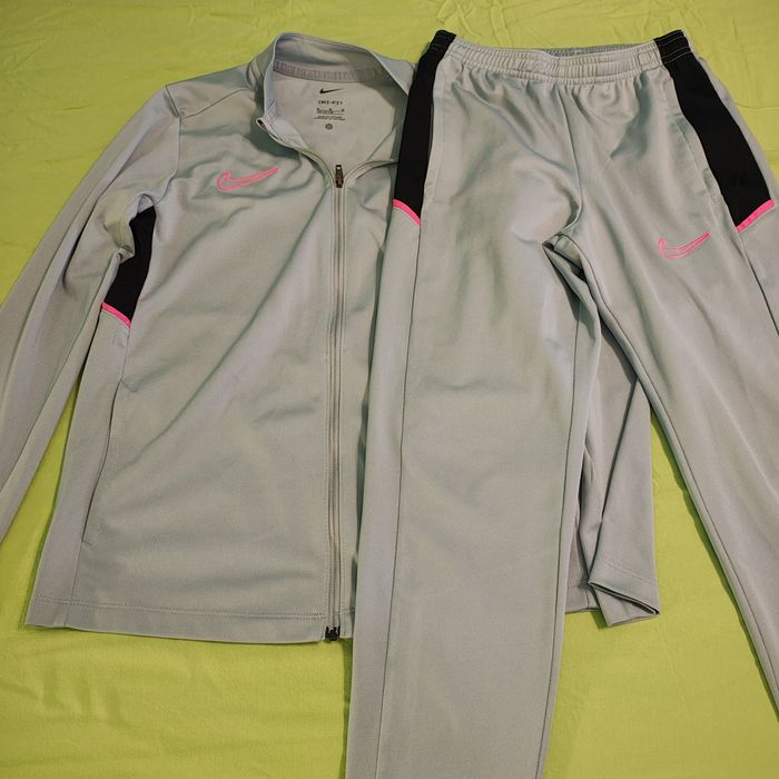 Trening Nike copii măsură 137-147cm, 10-12 ani