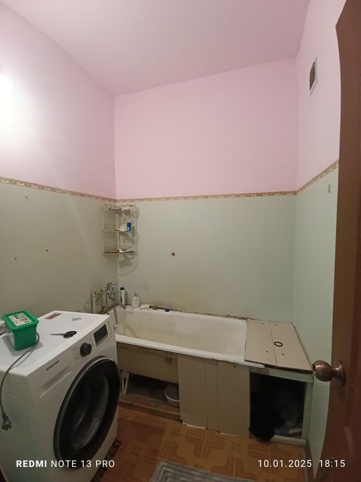 Янги хаёт т. 3 хонали уй сотилади