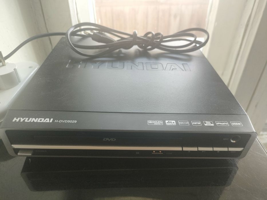 Продам стабилизатор напряжения