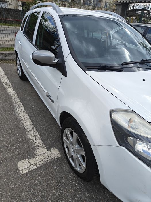 Vând Renault clio 3 2012 euro 5