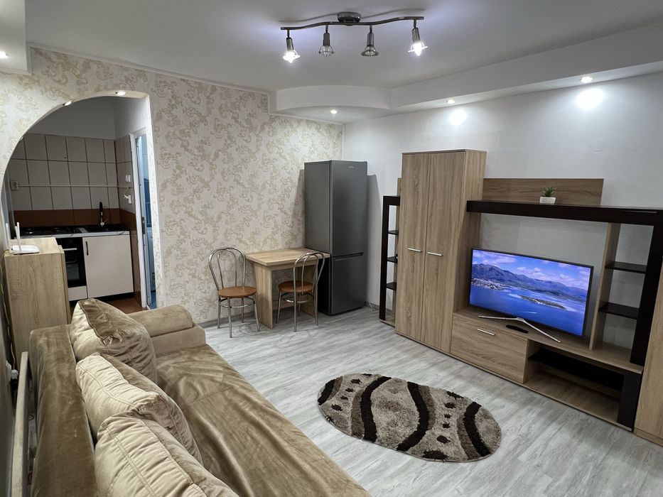 Inchiriez garsoniera zona Prundu Depou recent renovata