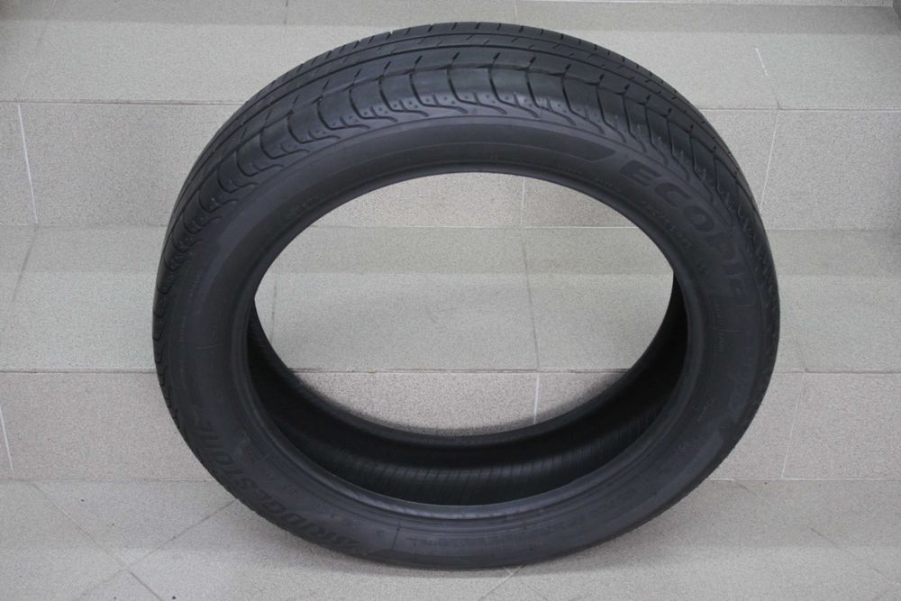 175/60-19 Bridgestone