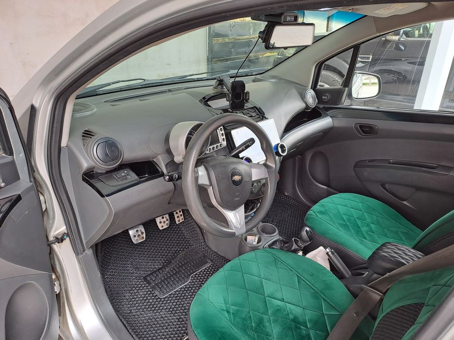 Spark 2014 yil sotiladi