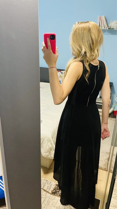 Вечерни и коктеилни рокли