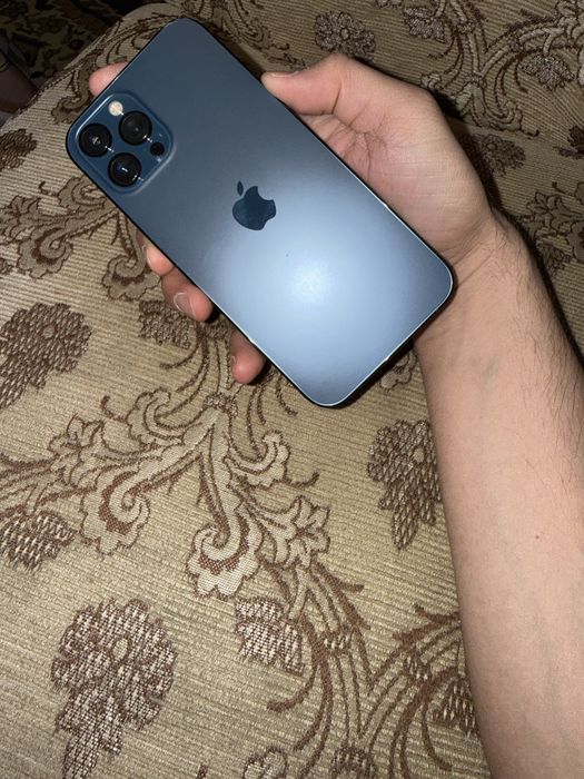 Продам Айфон 12 Про Макс