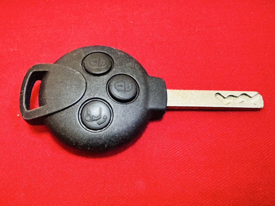 Ключ за Smart  Forwo  2008-2015г оригинален с 3бутона