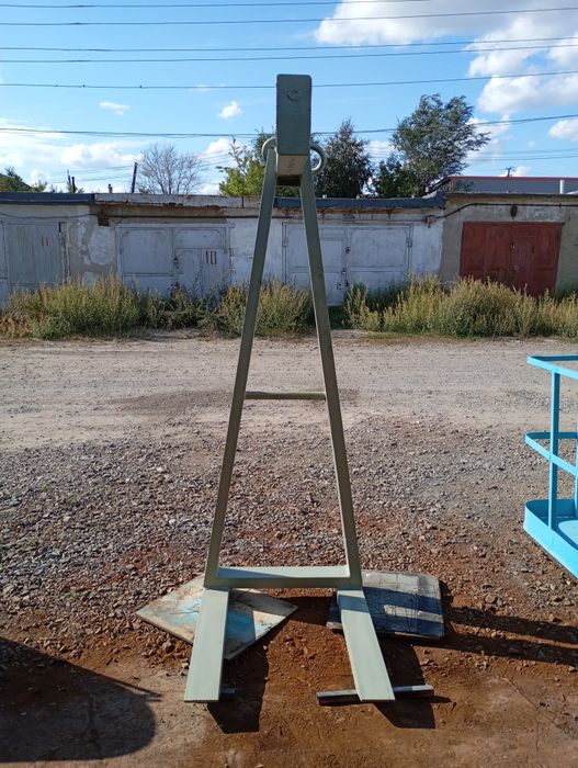 Вилы и корзина на манипулятор