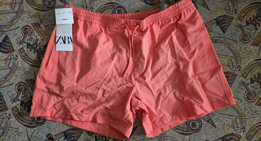 Pantaloni scurți Zara noi