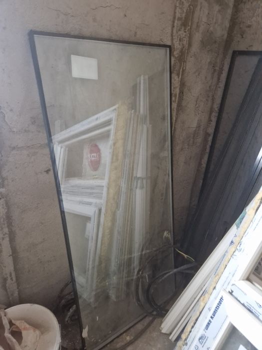 Окна двери пластиковые.