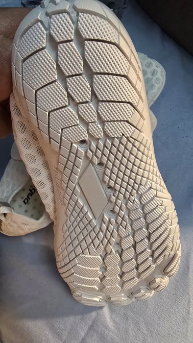 Adidasi barefoot, marime 38, albi