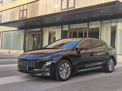 Hongqie E-QM5 610km pod zakaz