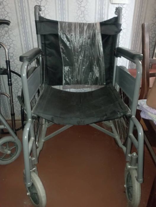 Коляска состояние средние