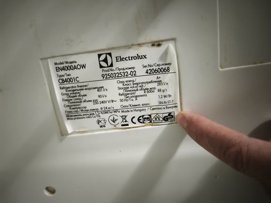Combina frigorifica Electrolux EN4000AOW