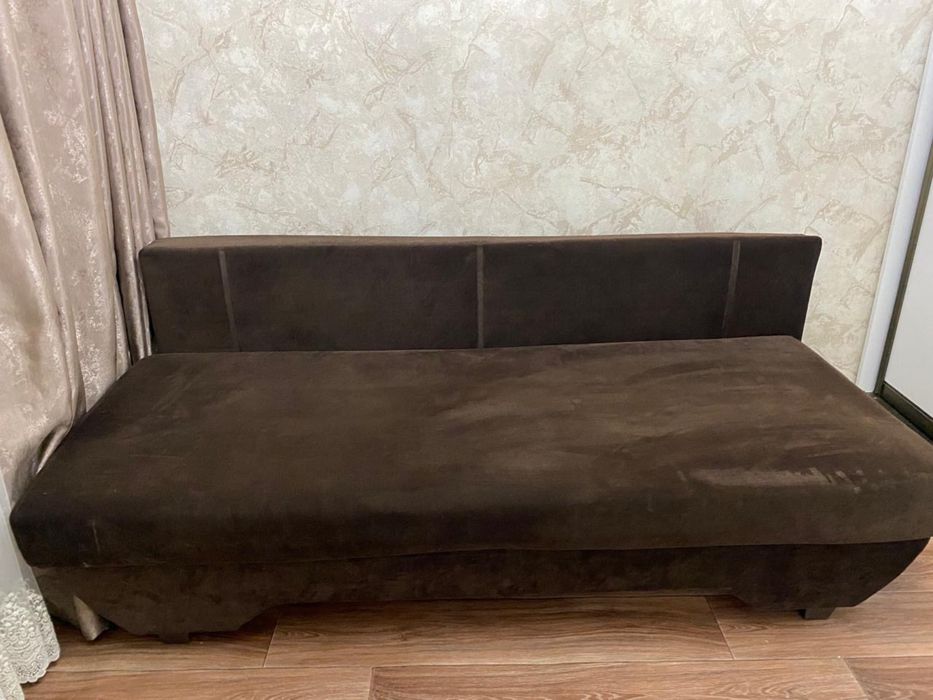 Срочно продам диван!