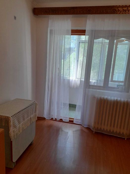 Ofer spre inchiriere garsoniera confort 1