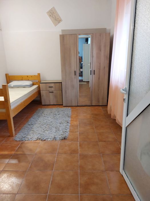 Proprietar, Camera cu baie proprie, la vila, Centru - UMF, N.Leon, doar pentru fete