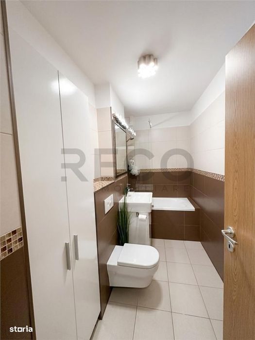 RECO Apartament 3 camere, zona Dacia, balcon, priveliste superba