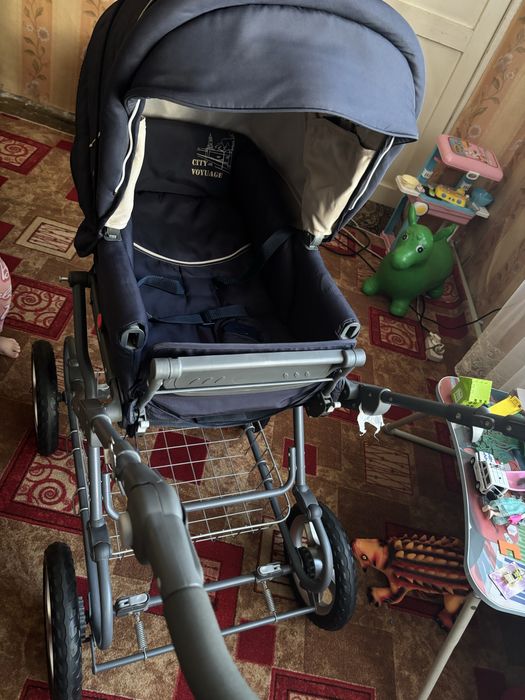 Детская коляска от бренда Geoby