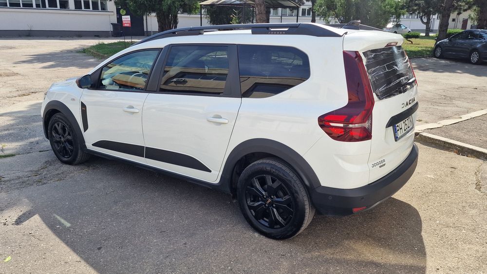 12500 euro fix  Dacia Jogger EXTREME HYBRID 1.6 ~ 140cp Cutie automata 2023  ~~km 38900