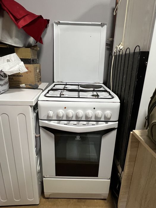 Холодильник и газплита