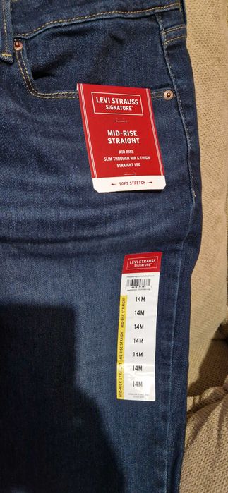 Blugi Levi Strauss de dama