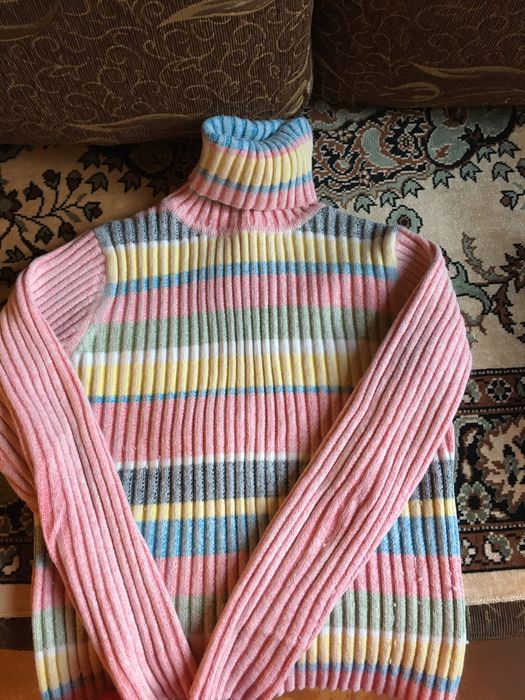 Женскаая шерстянная кофта