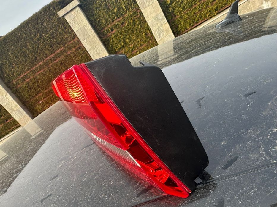 Вътрешен ляв стоп за Ауди а6 ц7