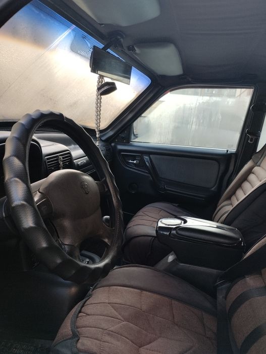 Volga 3110 yili 2000