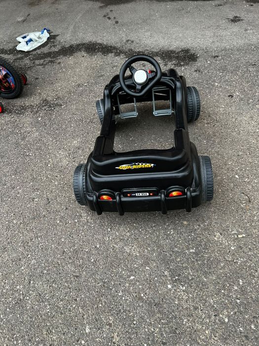 Masina cu pedale copii 3+