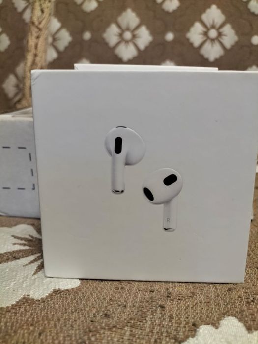 Продам наушники новые