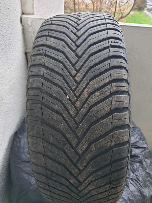2бр. Всесезонни гуми Michelin 225 45 17 В добро състояние
