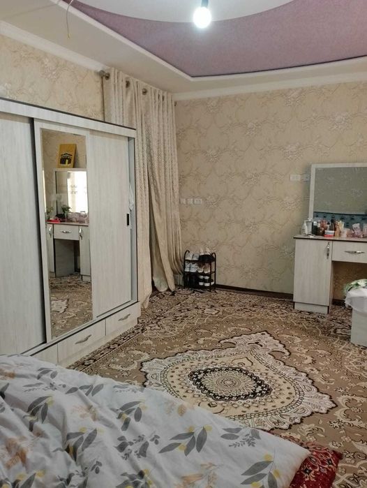 Ховли Уй сотилади