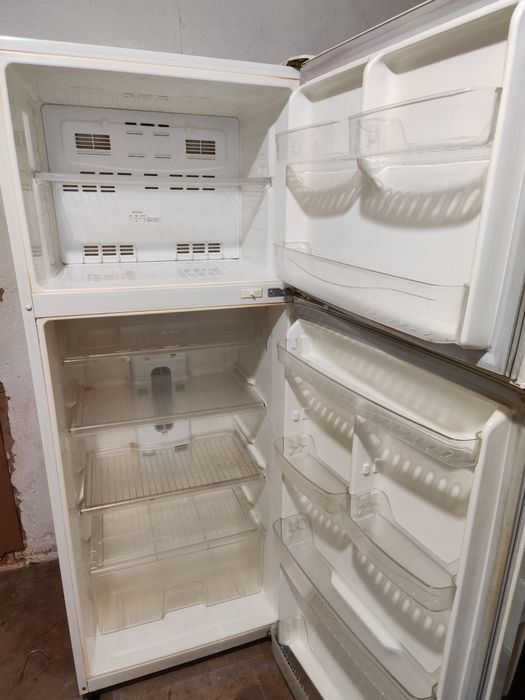 Холодильник рабочий