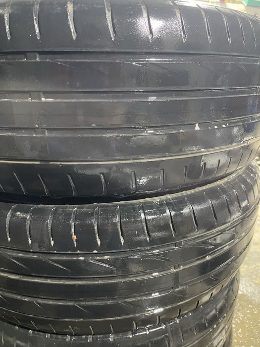 Продам резину 235/60R18