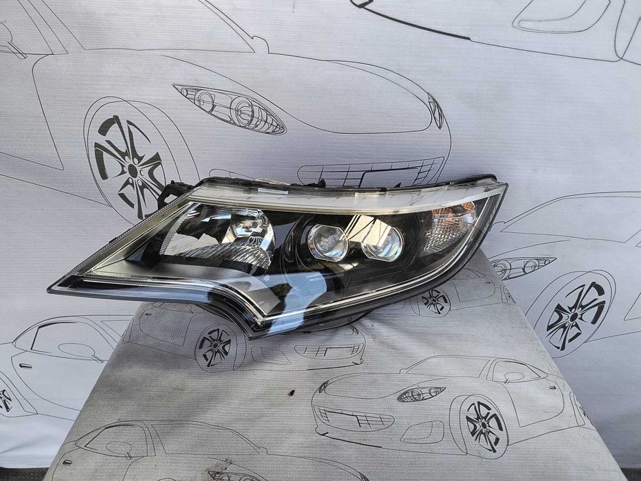 Far Stânga Halogen cu Lupă Honda Civic 2011-2017 / Cod OEM 33150-TV0 (4G2)