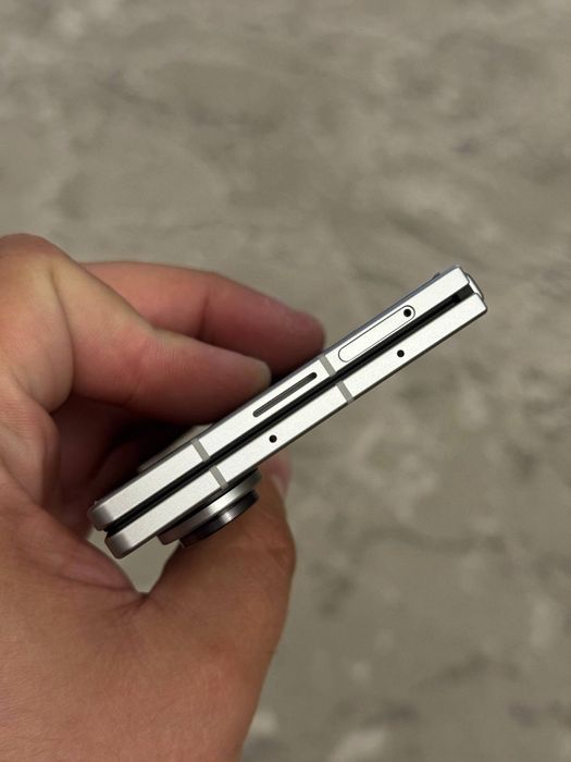 Samsung Galaxy Z Fold 7 Silver