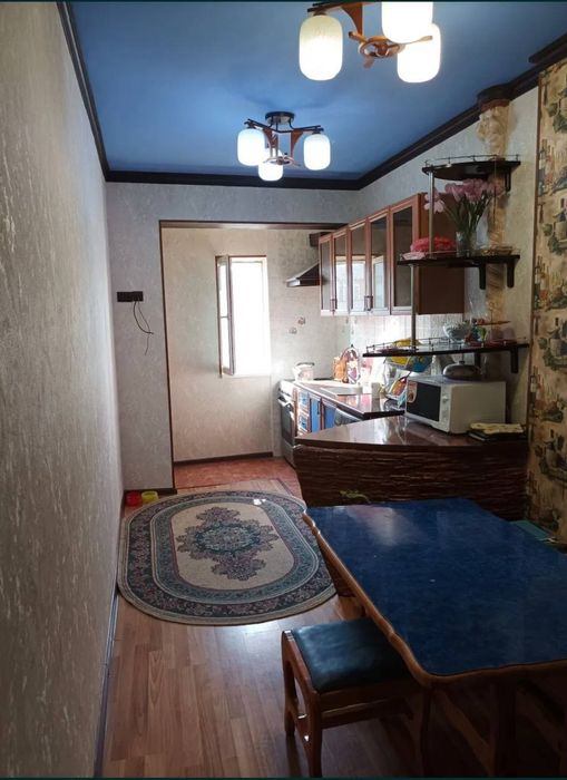 Продаётся 3х комнатная на массиве Риезий ( Паркентский)