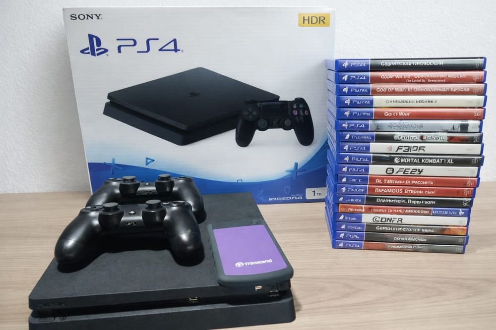 PlayStation 4 slim