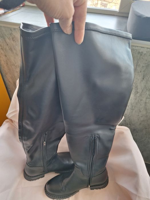 Нови високи ботуши NA-KD