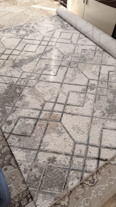 Продам ковер 250х350